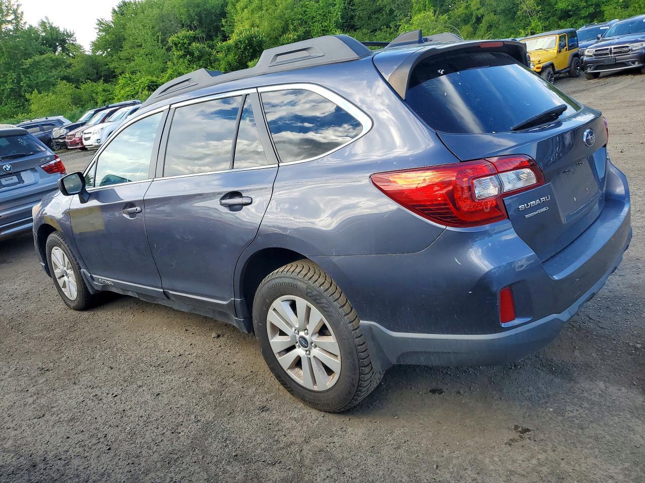 2016 Subaru Outback 2.5I Premium - Image 2