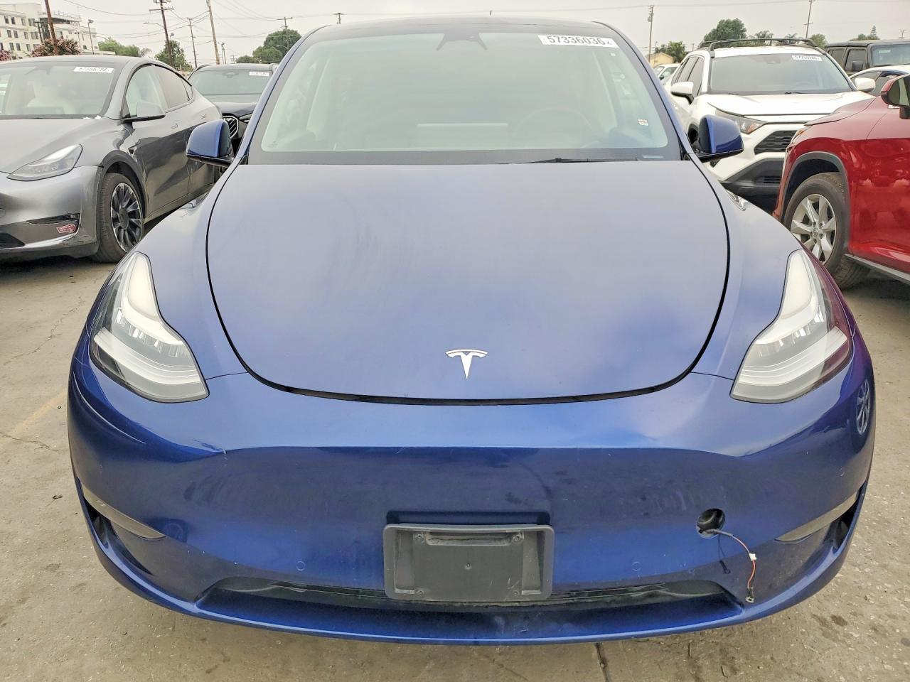 2022 Tesla Model Y - Image 5