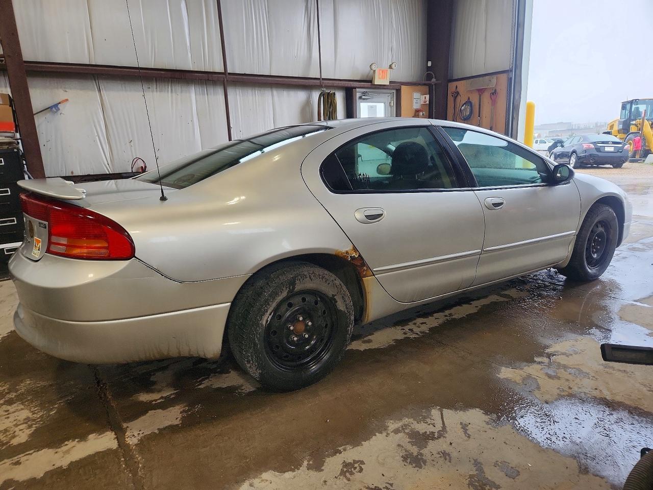 2004 Chrysler Intrepid Es - Фото 3