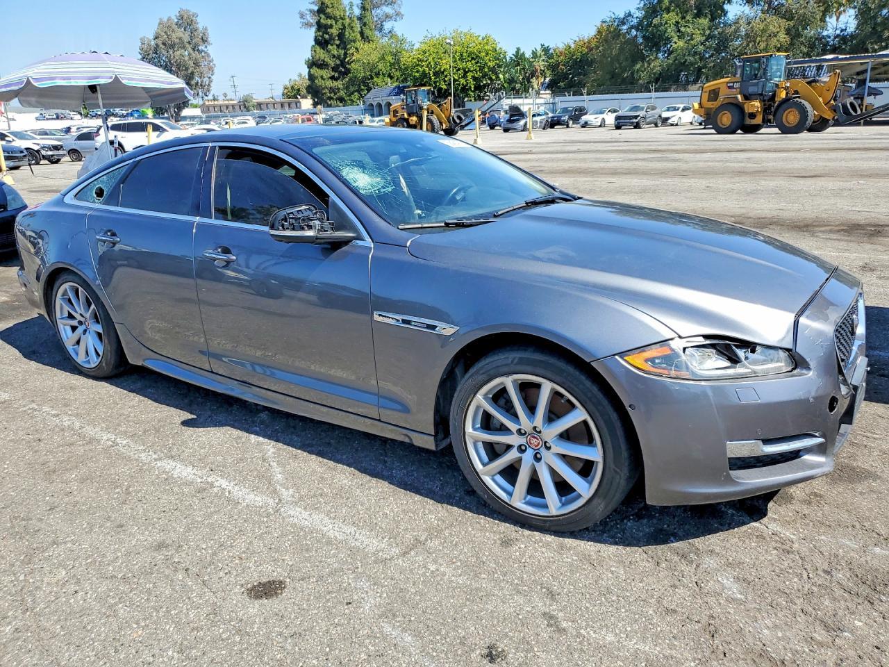 2016 Jaguar Xj - Фото 4