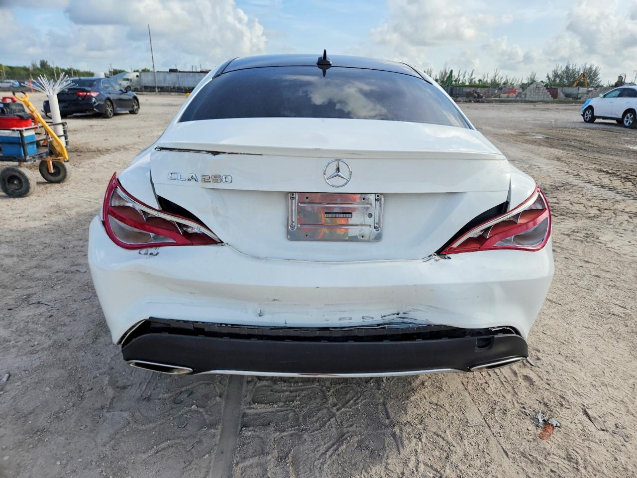2018 Mercedes-Benz Cla 250 - Фото 6