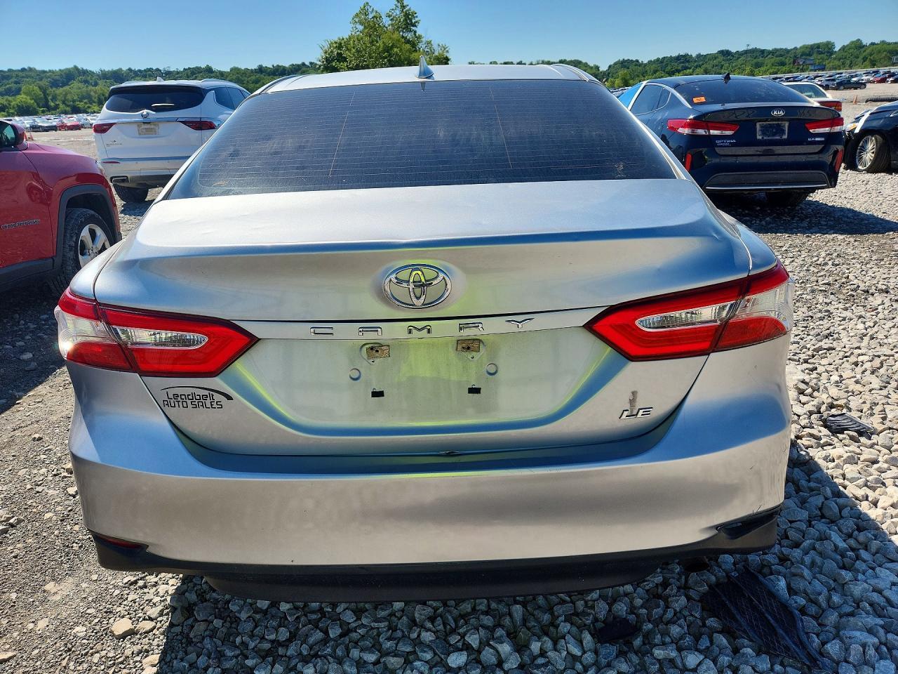 2019 Toyota Camry Le - Фото 6