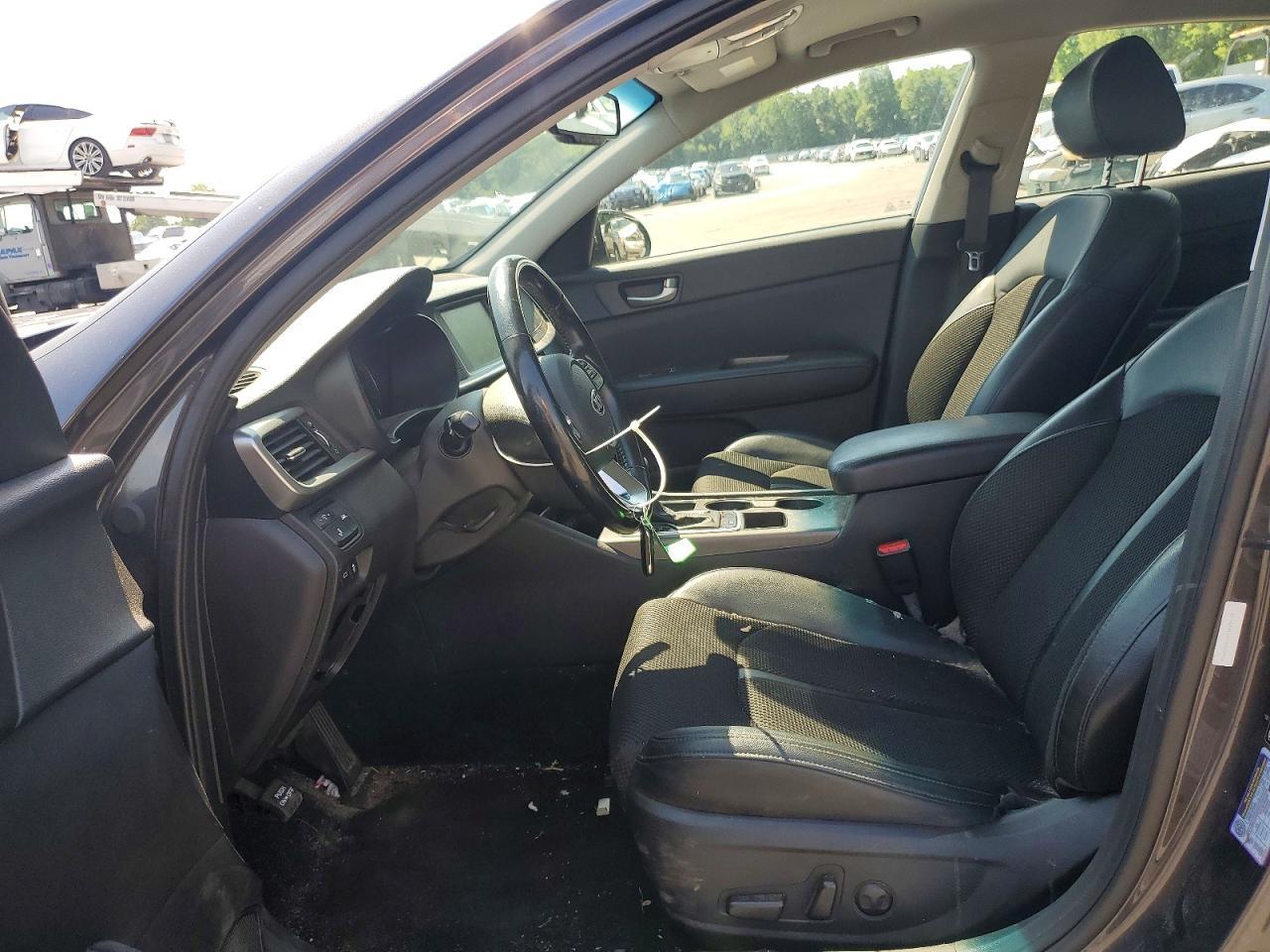 2019 Kia Optima S - Фото 7