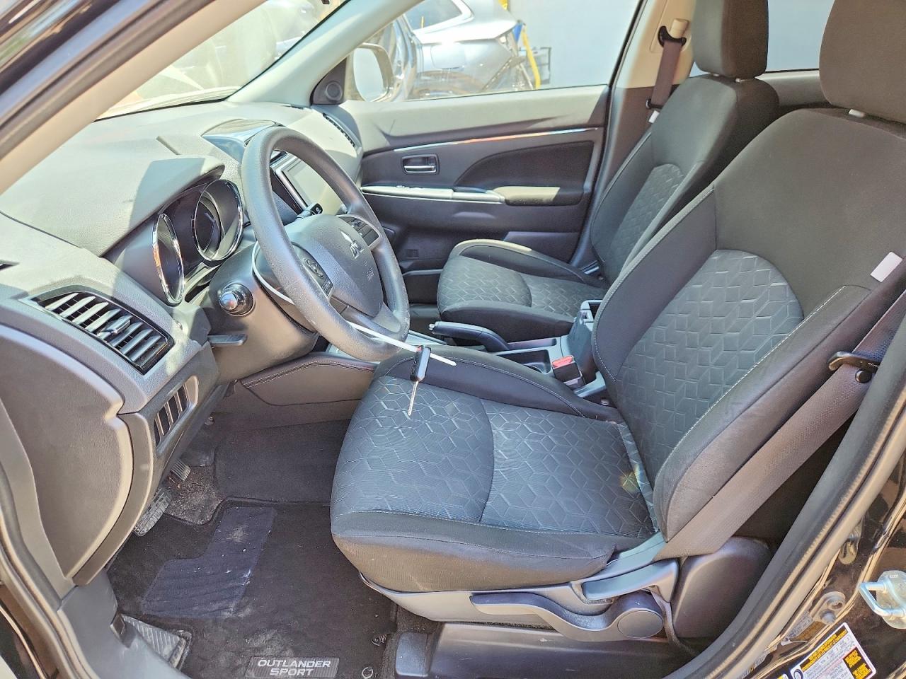 2020 Mitsubishi Outlander Sport Es - Image 7