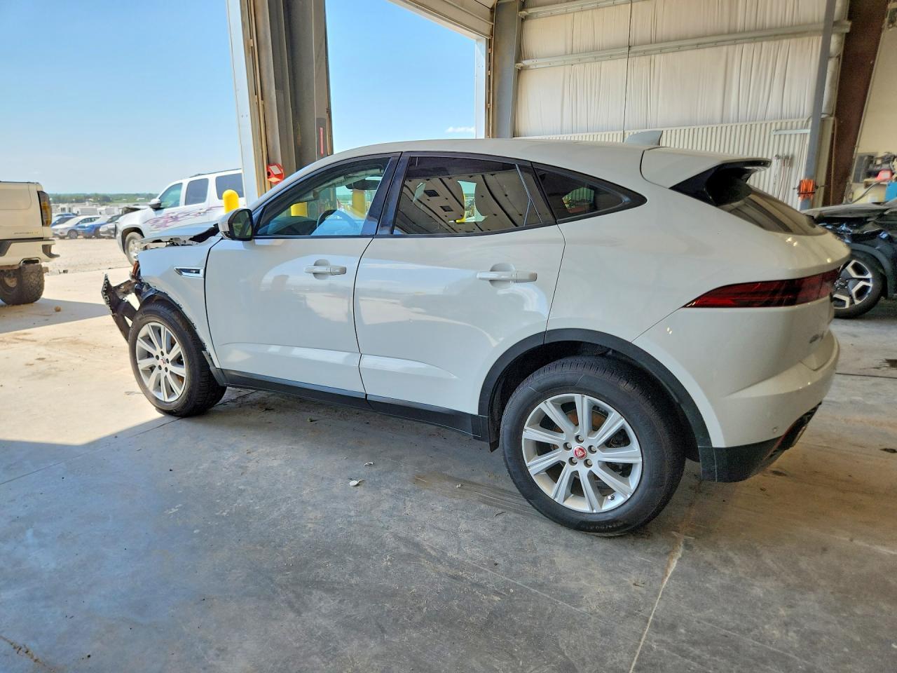 2019 Jaguar E-Pace S - Фото 2