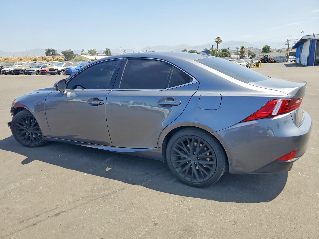 2014 Lexus Is 250 - Image 2
