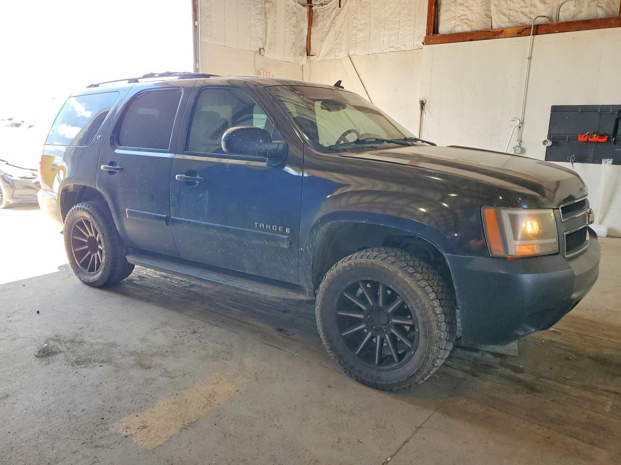 2008 Chevrolet Tahoe C1500 - Фото 4