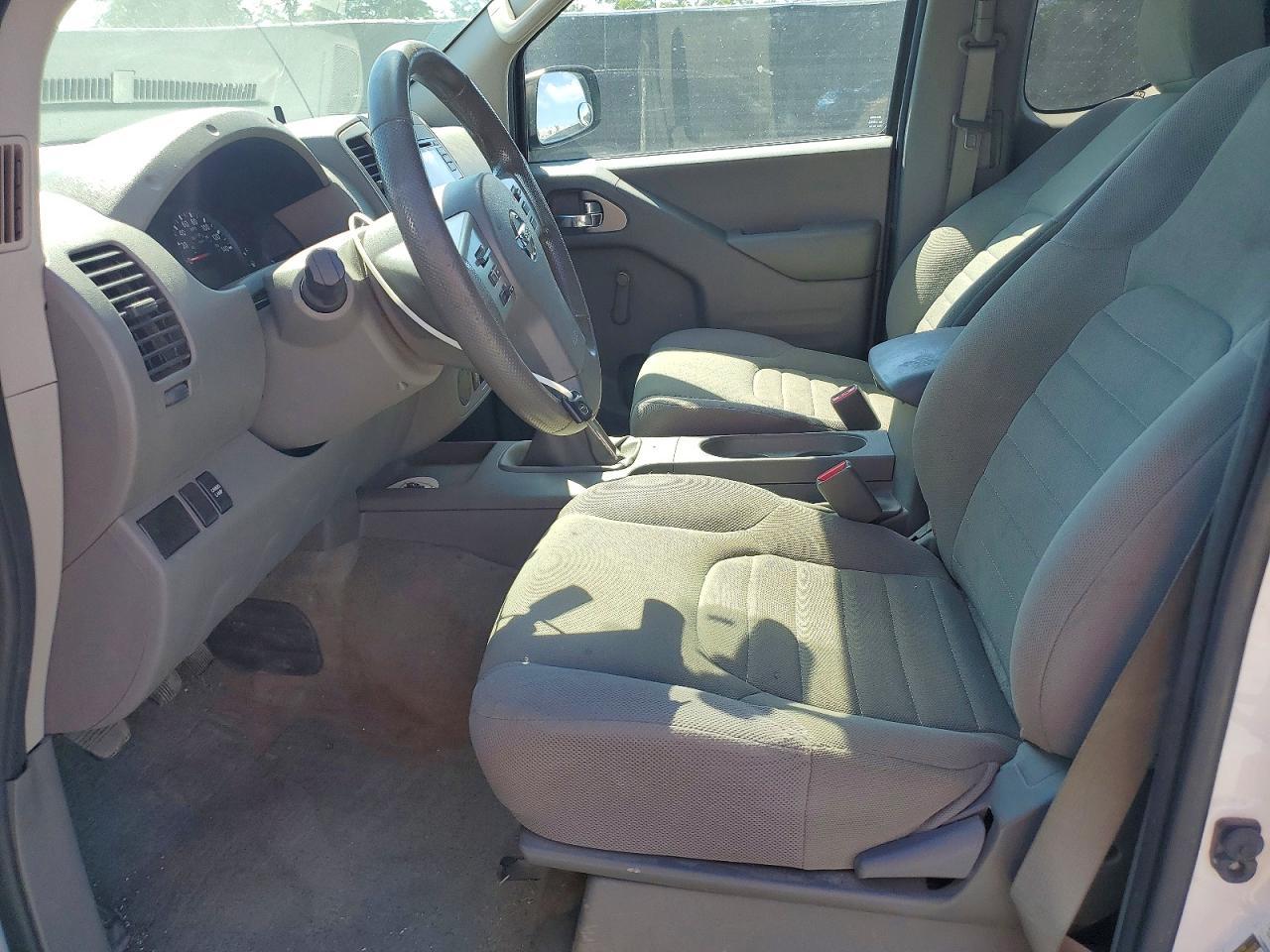 2018 Nissan Frontier S - Image 7