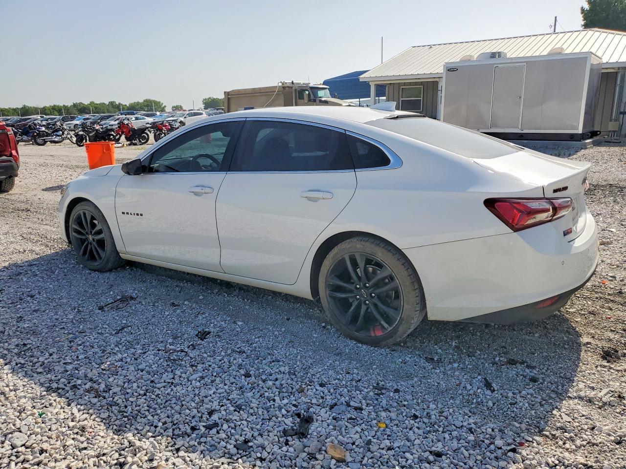2020 Chevrolet Malibu Lt - Фото 2