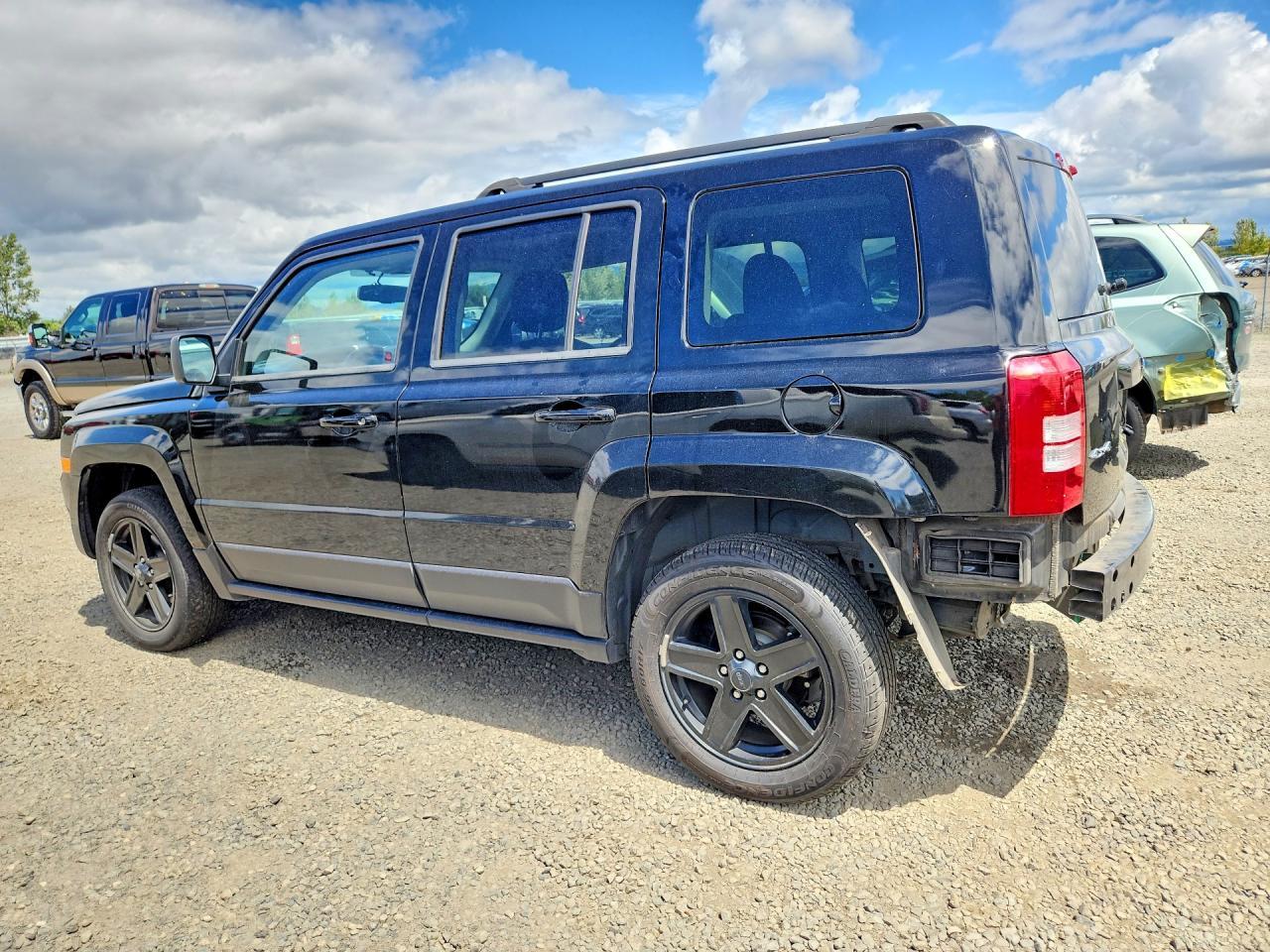 2014 Jeep Patriot Sport - Image 2