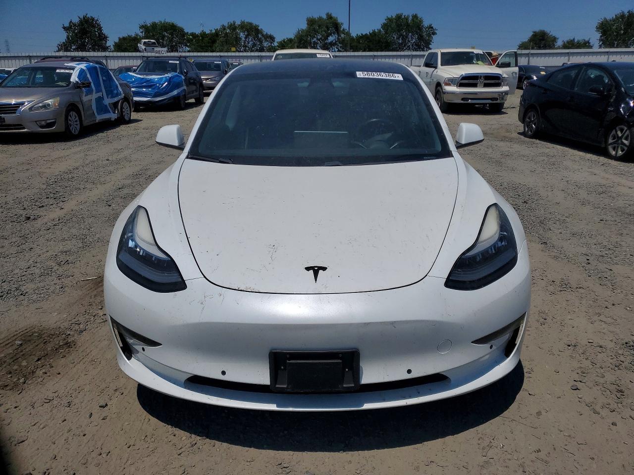 2019 Tesla Model 3 - Фото 5