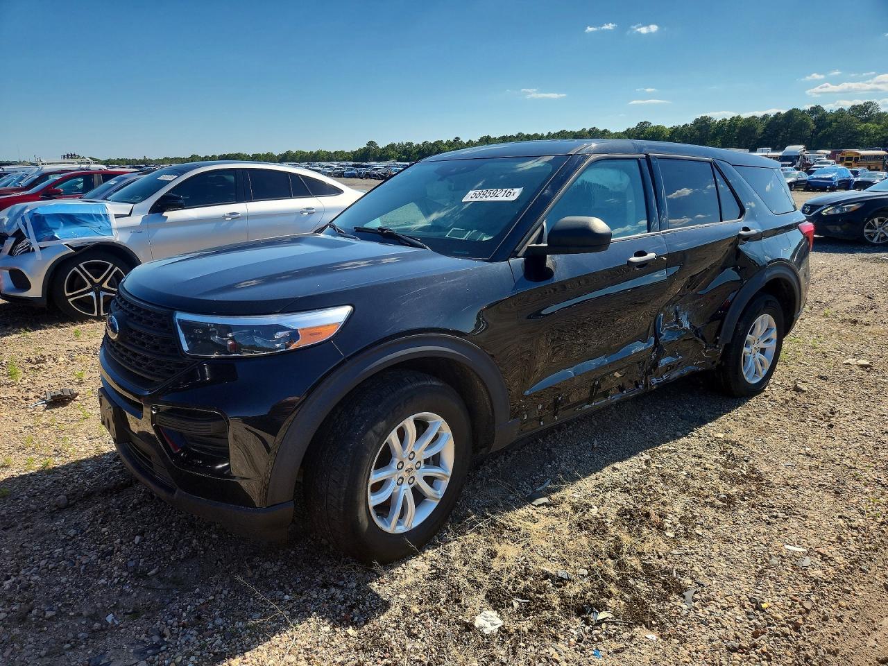 2020 Ford Explorer 4