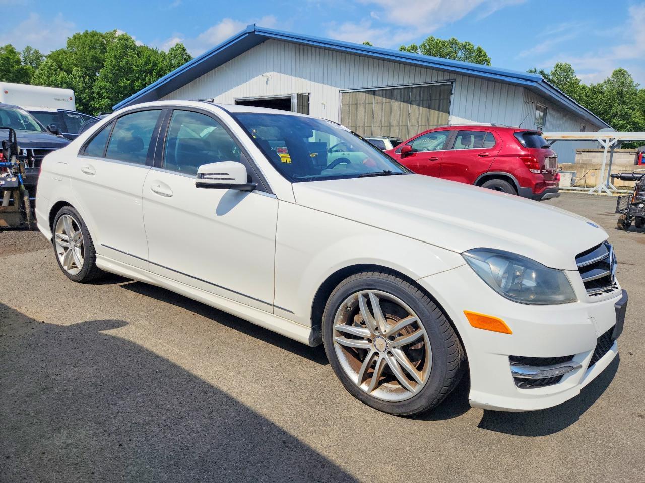 2014 Mercedes-Benz C 300 4Matic - Фото 4