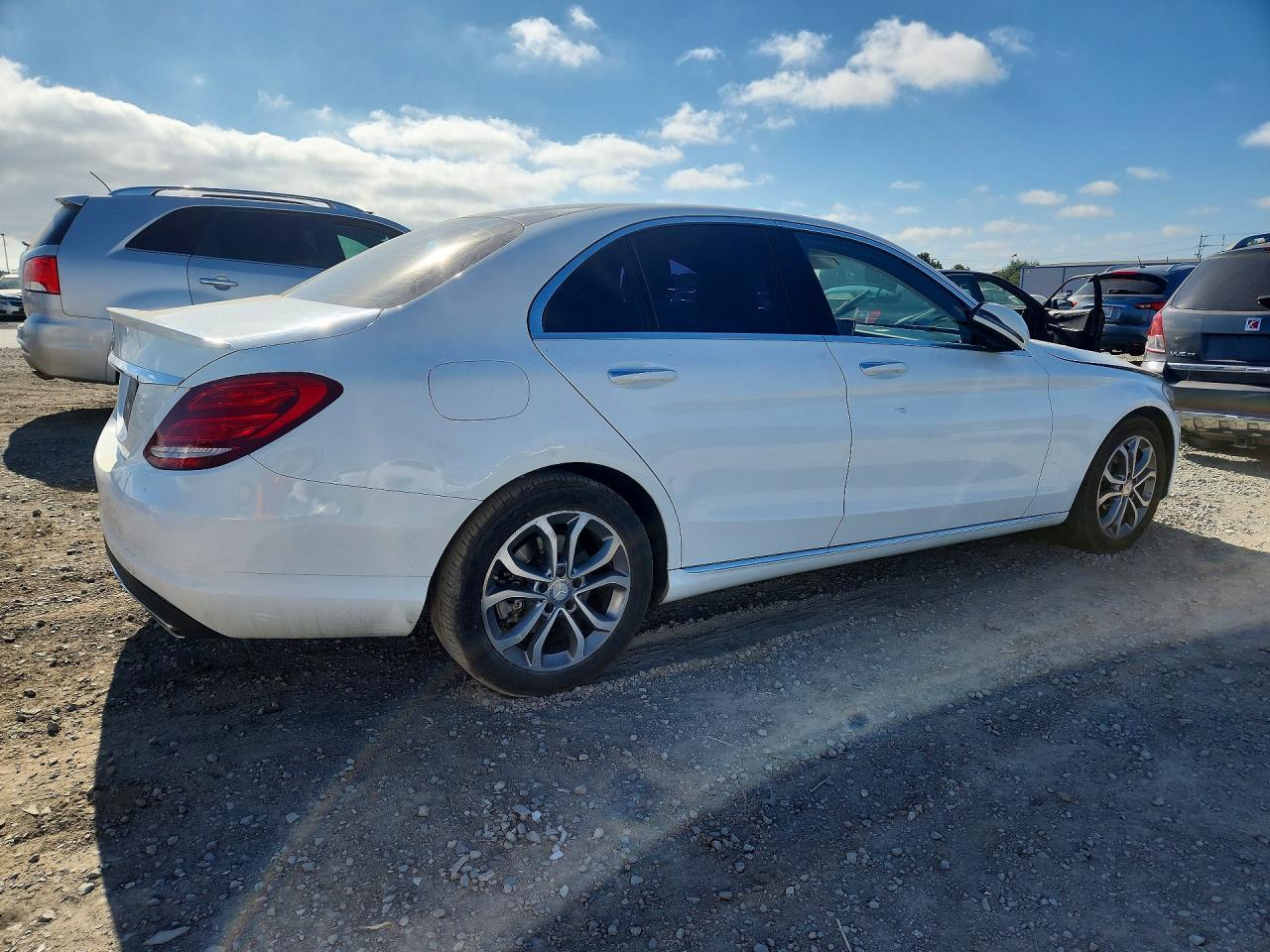 2016 Mercedes-Benz C 300 - Image 3