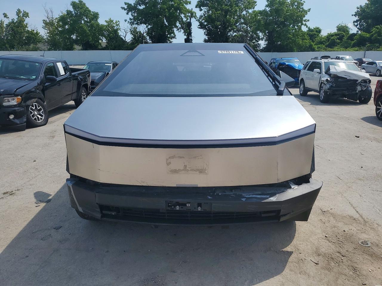 2025 Tesla Cybertruck - Фото 5