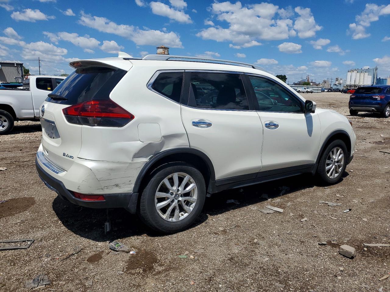 2018 Nissan Rogue Sv - Image 3