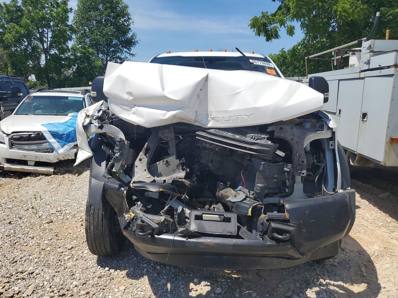 2017 Ford F450 - Image 5