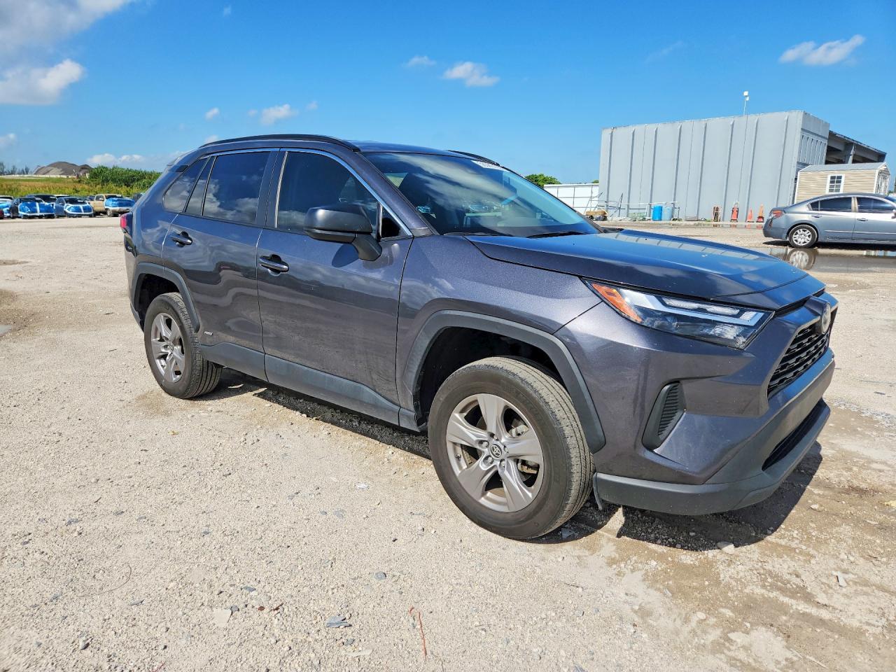 2024 Toyota Rav4 Le - Фото 4