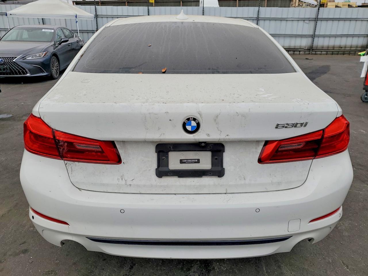 2021 BMW 530 I - Фото 6