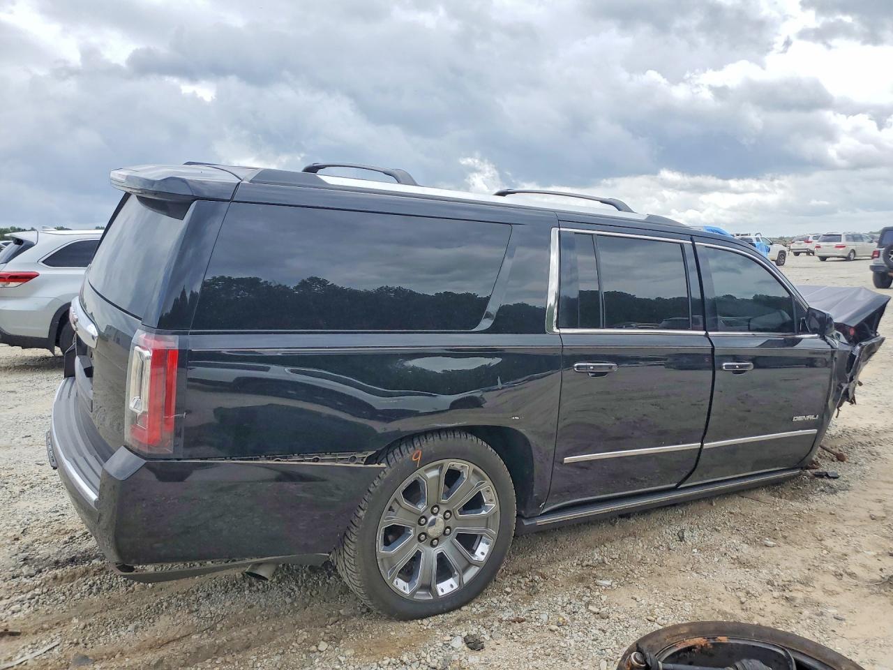 2016 GMC Yukon Xl Denali - Фото 3