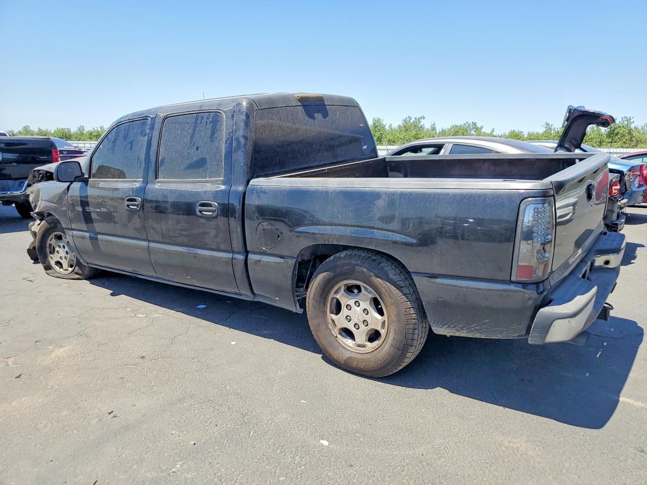 2004 Chevrolet Silverado C1500 - Фото 2