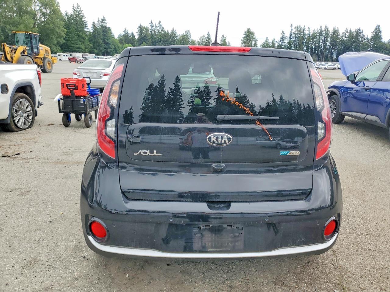 2016 Kia Soul Ev + - Фото 6