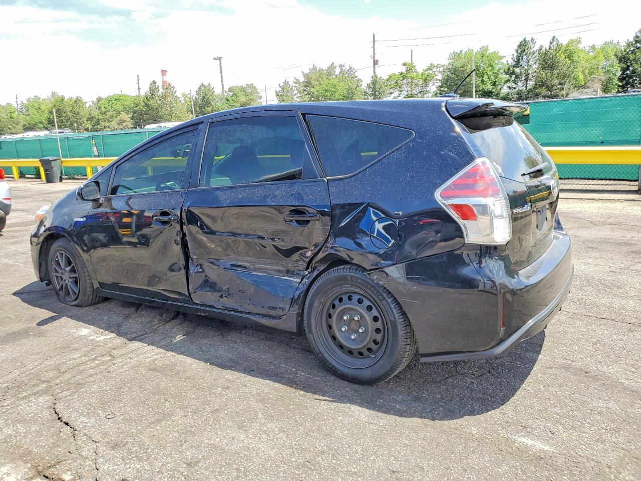 2017 Toyota Prius V Three - Image 2