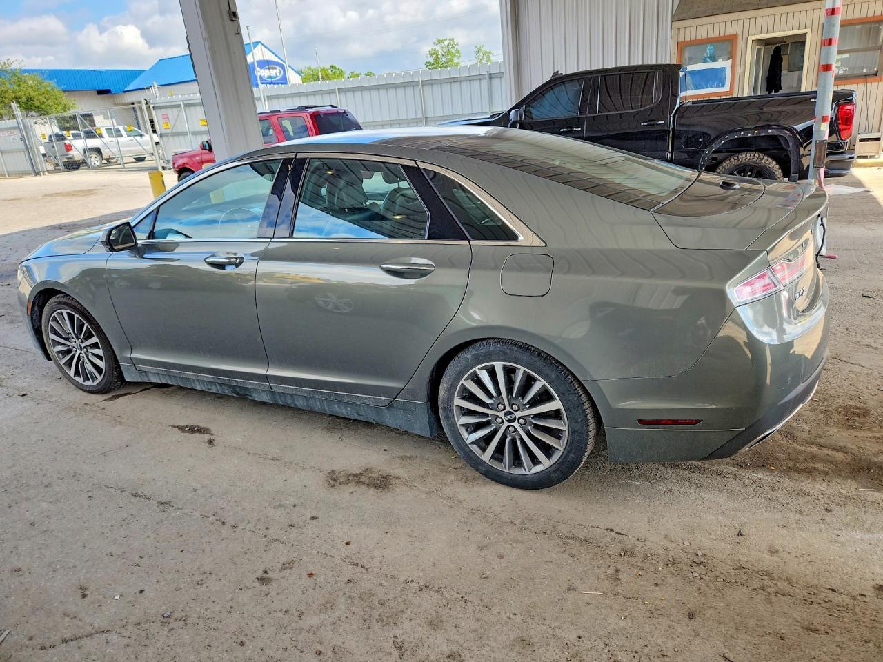 2017 Lincoln Mkz Hybrid Select - Фото 2