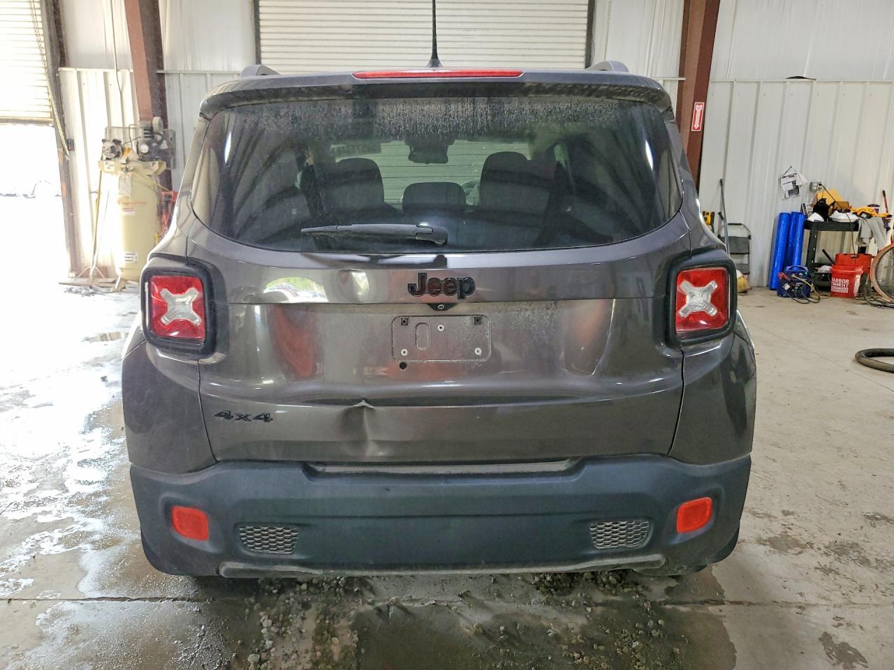 2017 Jeep Renegade Latitude - Фото 6