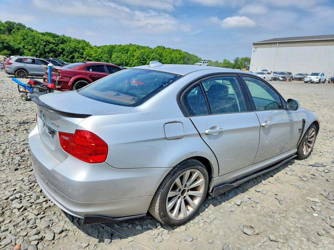 2011 BMW 328 Xi Sulev - Image 3