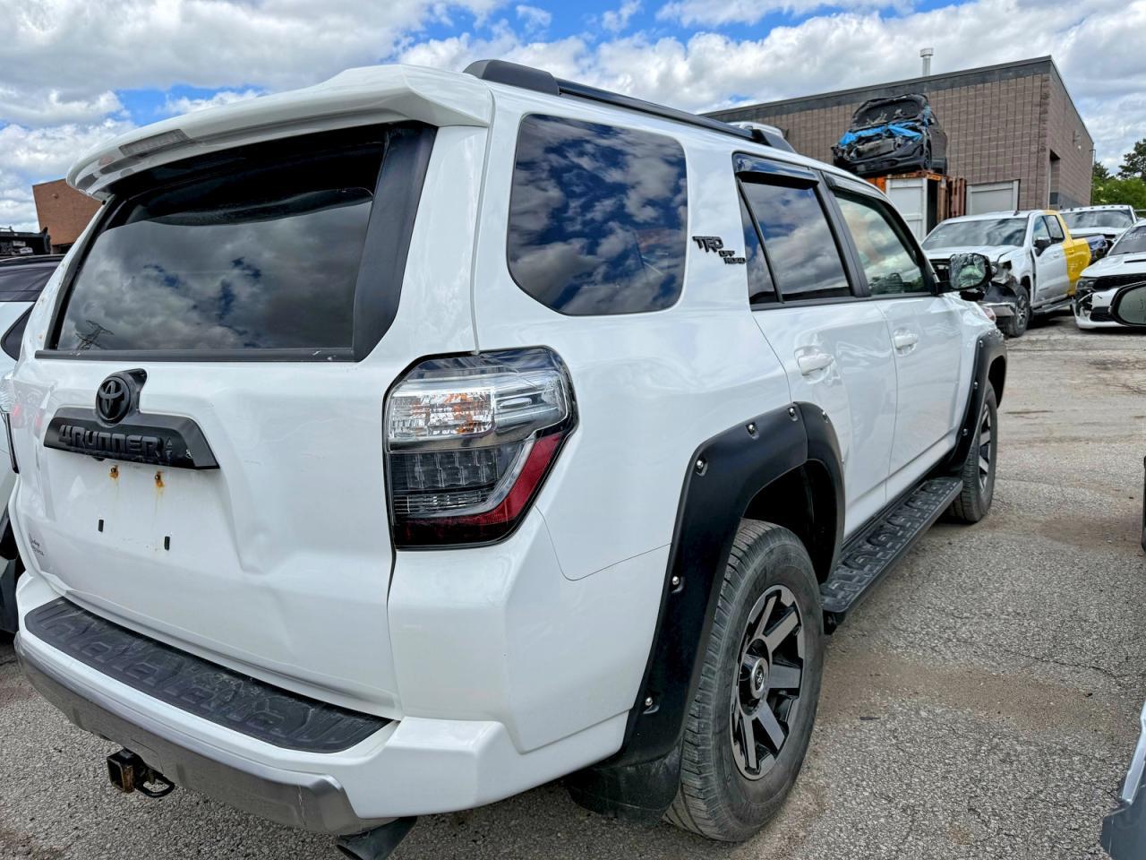 2023 Toyota 4Runner Trd Off-Road - Image 4