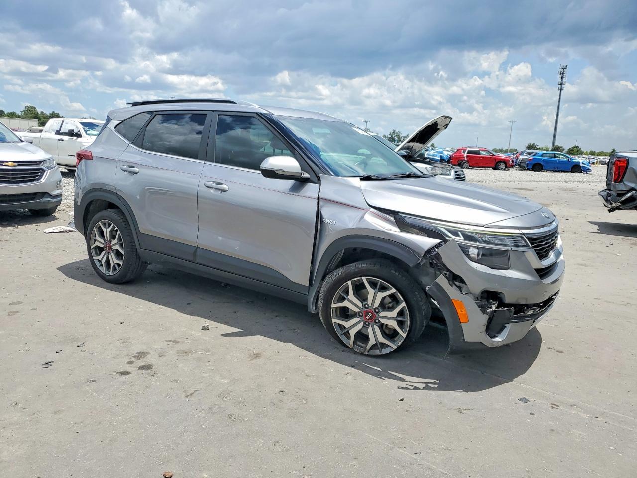 2021 Kia Seltos S - Фото 4