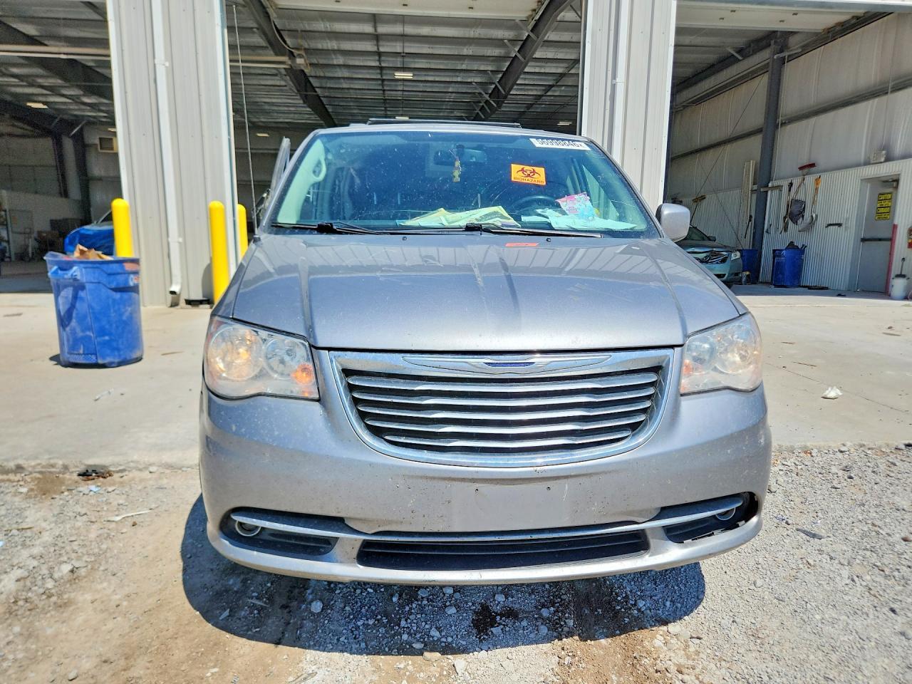 2016 Chrysler Town & Country Touring - Image 5