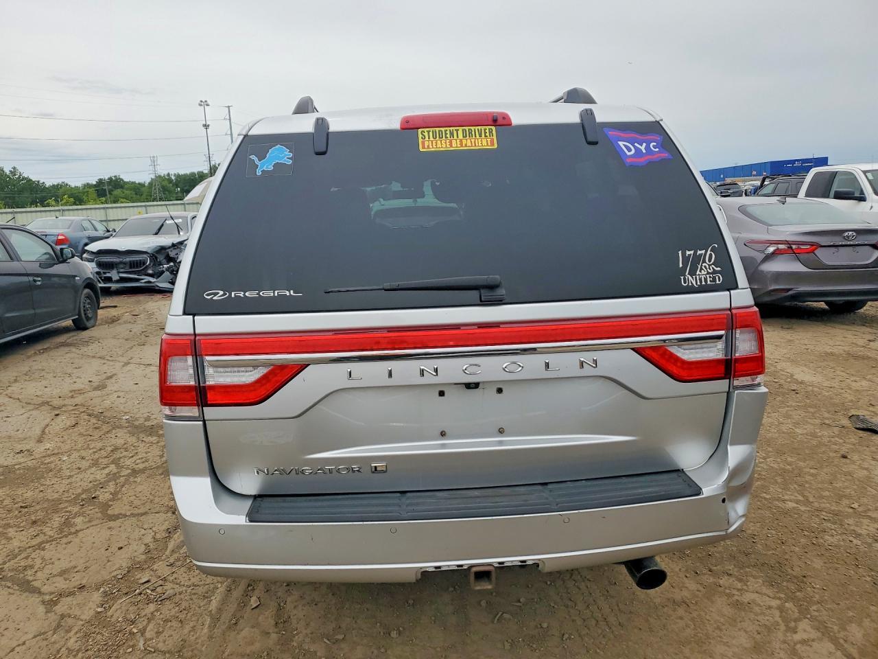 2017 Lincoln Navigator L Select - Фото 6