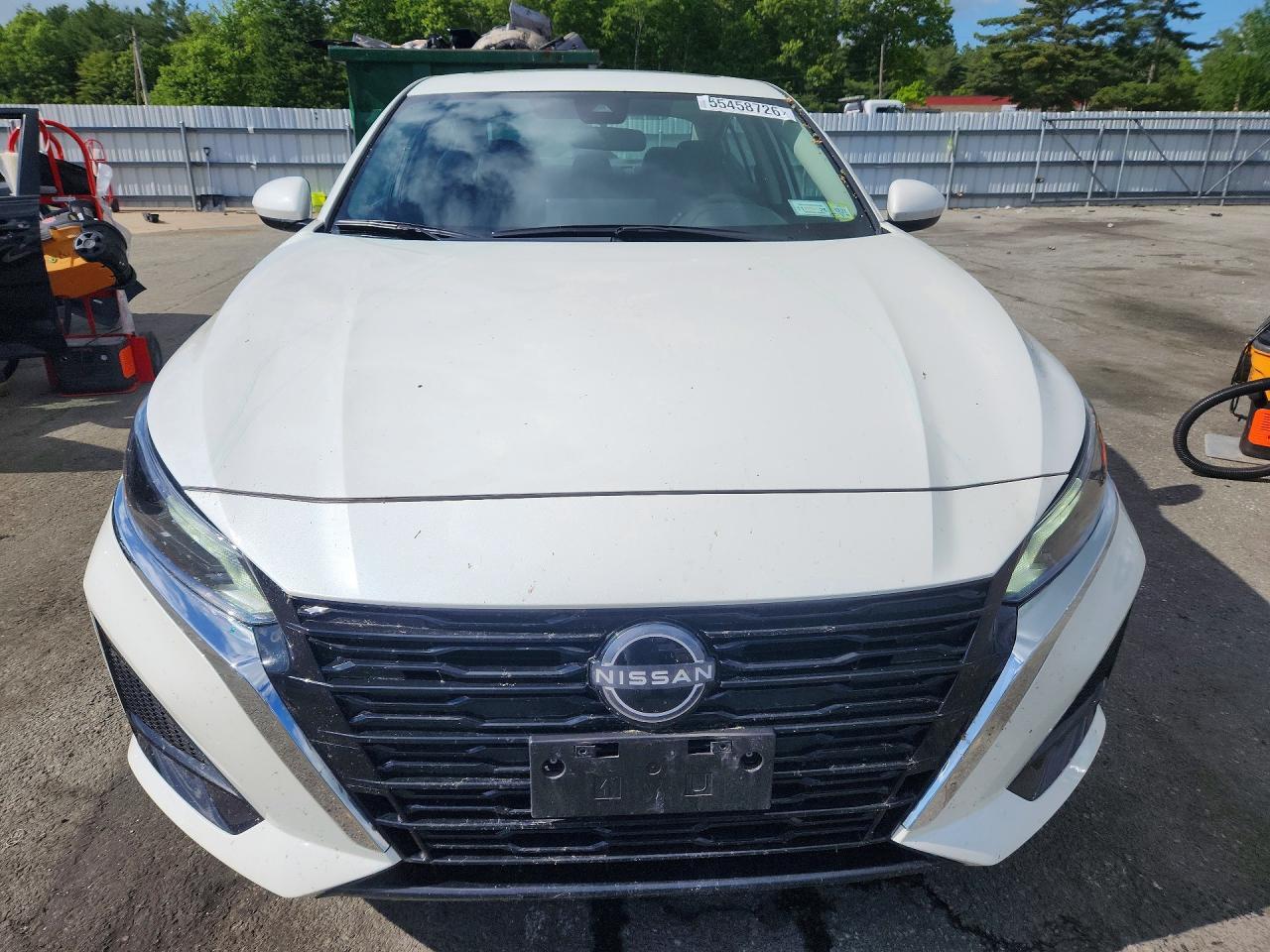 2025 Nissan Altima Sv - Image 5