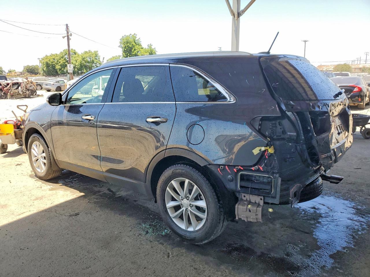 2017 Kia Sorento Lx - Фото 2