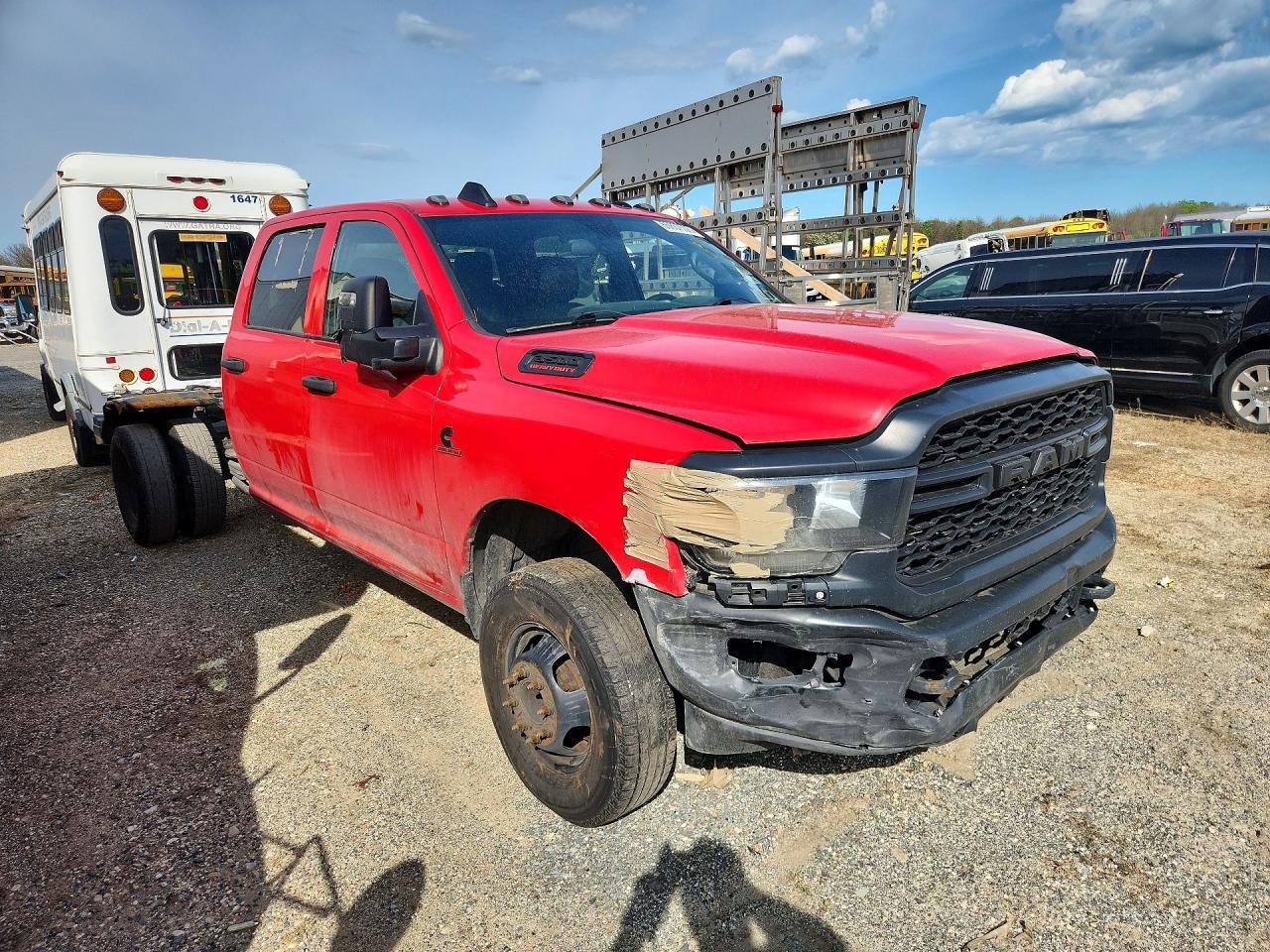 2023 Ram 3500 Tradesman - Фото 4