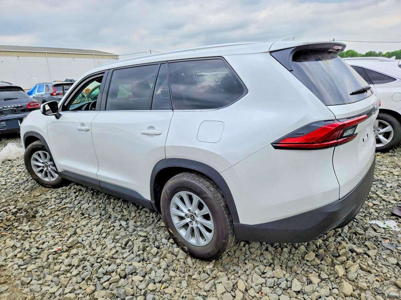 2024 Toyota Grand Highlander Xle - Фото 2