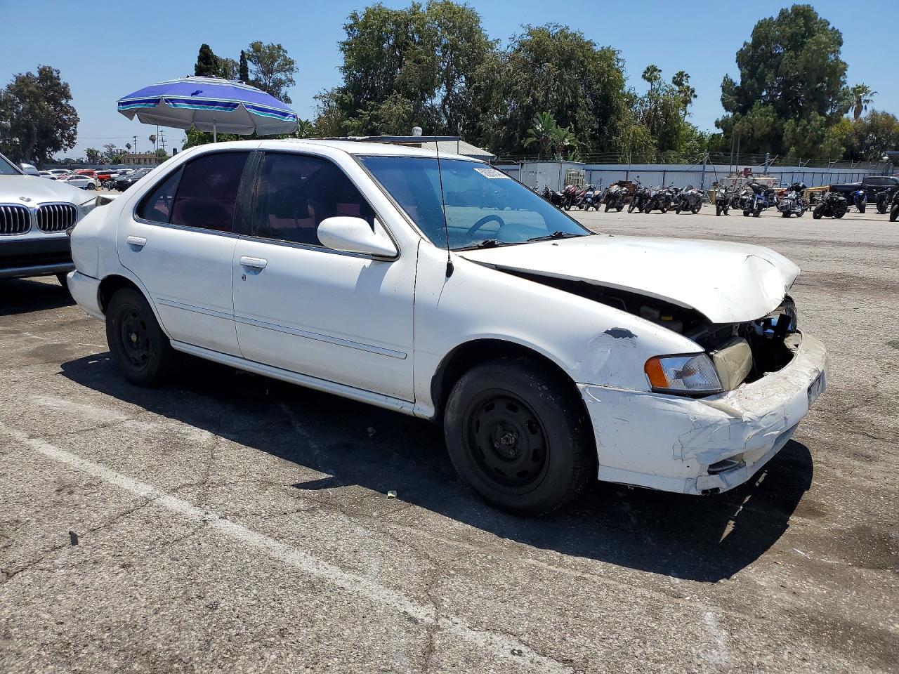 1998 Nissan Sentra Base - Фото 4