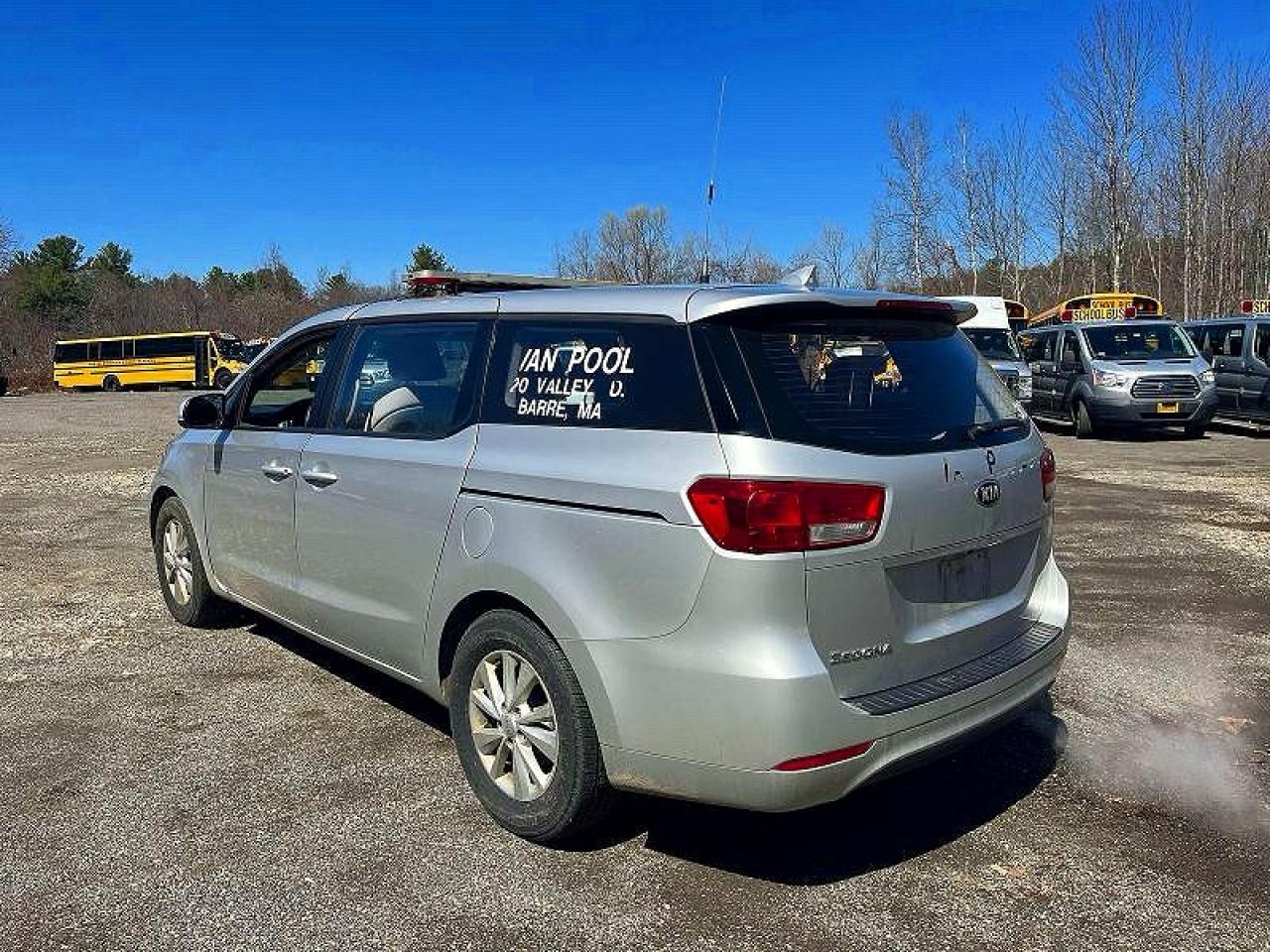 2018 Kia Sedona L - Фото 3