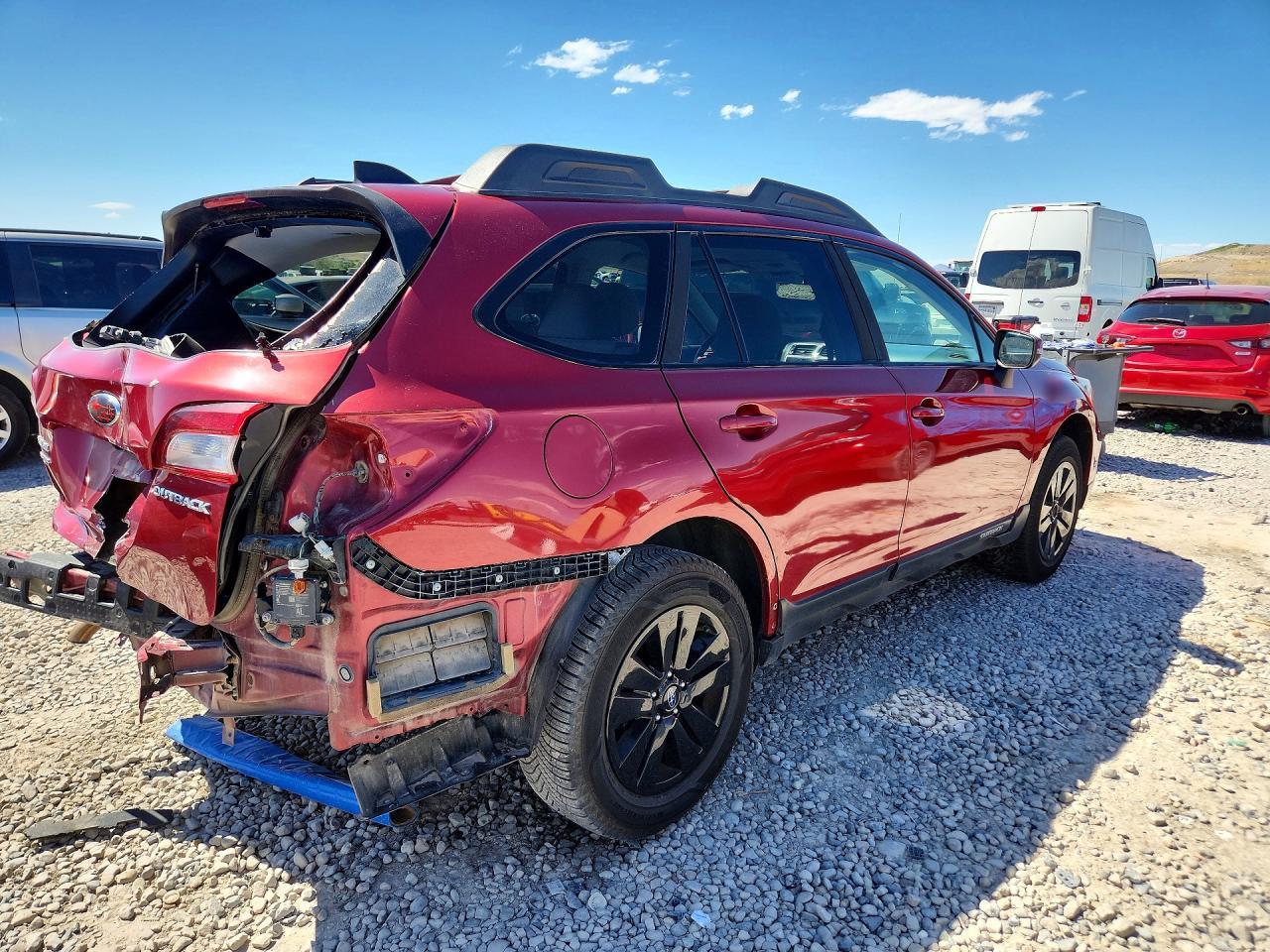 2019 Subaru Outback 2.5I Premium - Image 3