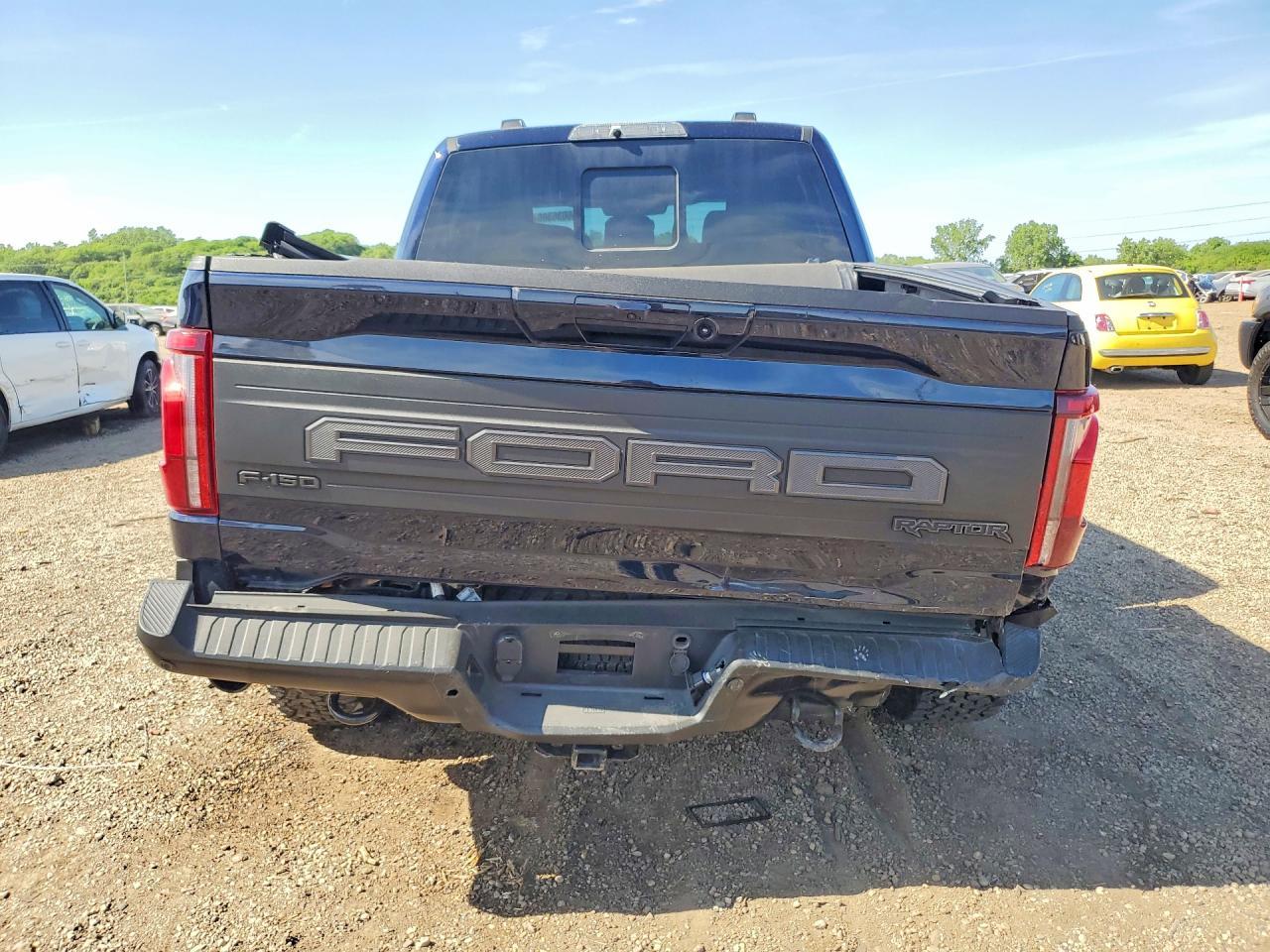 2025 Ford F150 Raptor - Фото 6