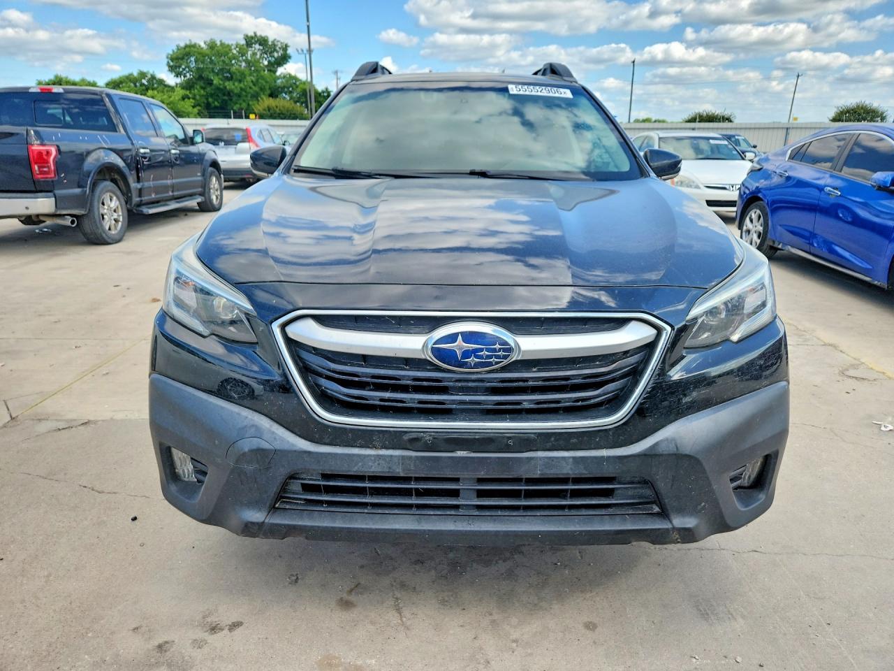 2020 Subaru Outback Premium - Image 5