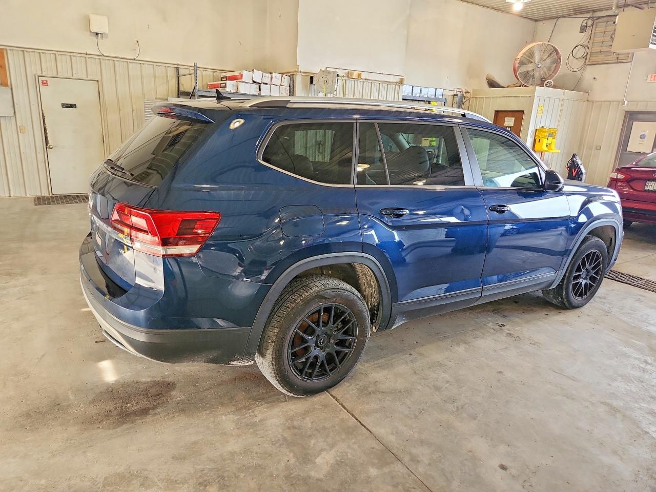 2018 Volkswagen Atlas Se - Фото 3