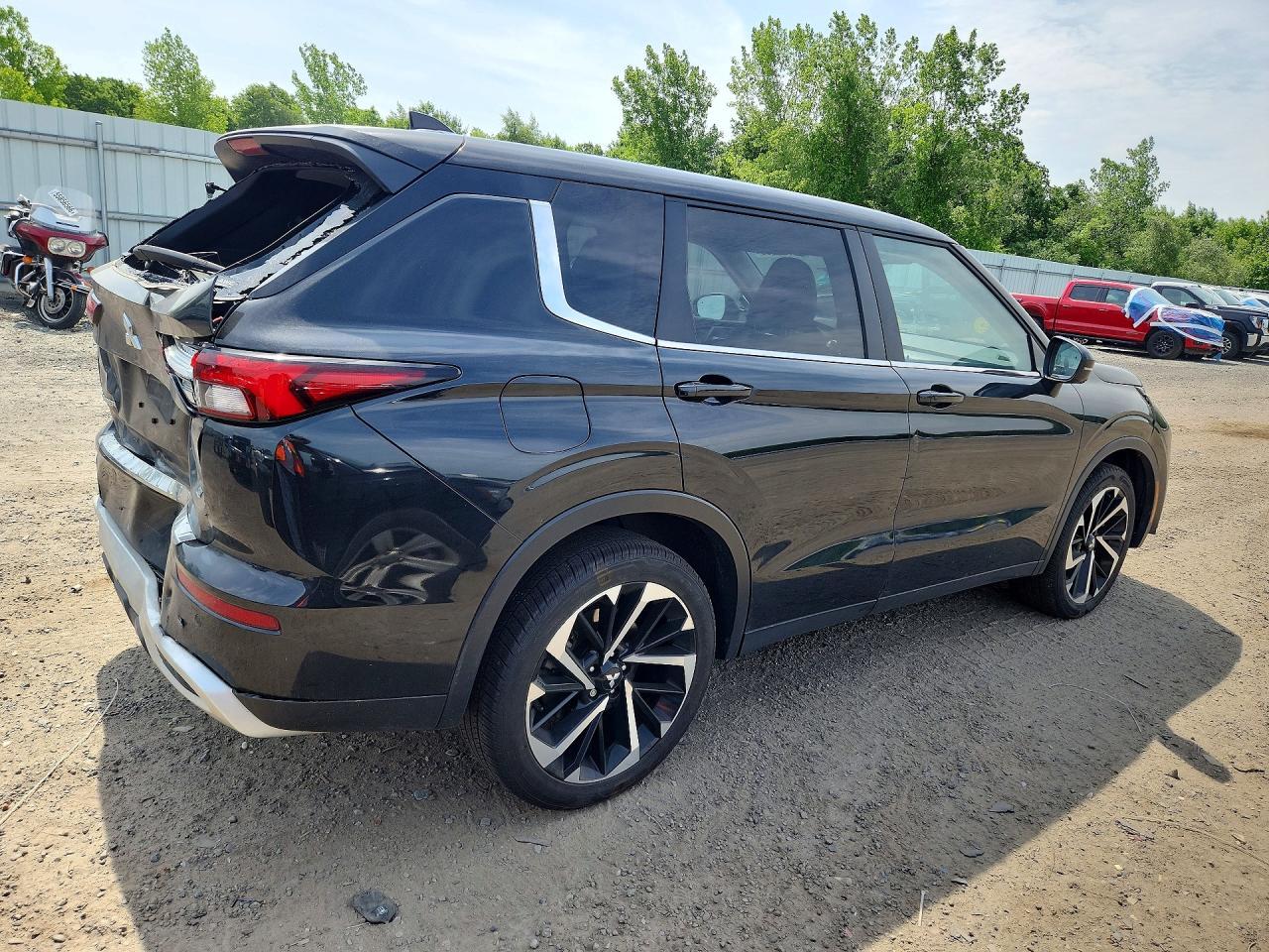 2024 Mitsubishi Outlander Se - Фото 3