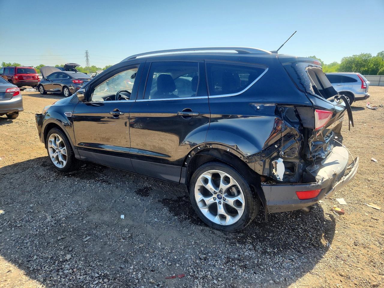 2015 Ford Escape Titanium - Фото 2