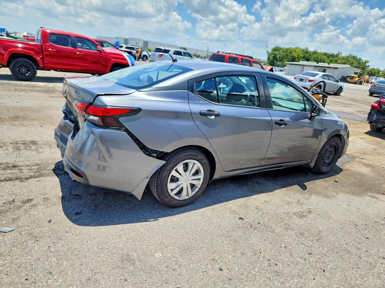 2020 Nissan Versa S - Image 3