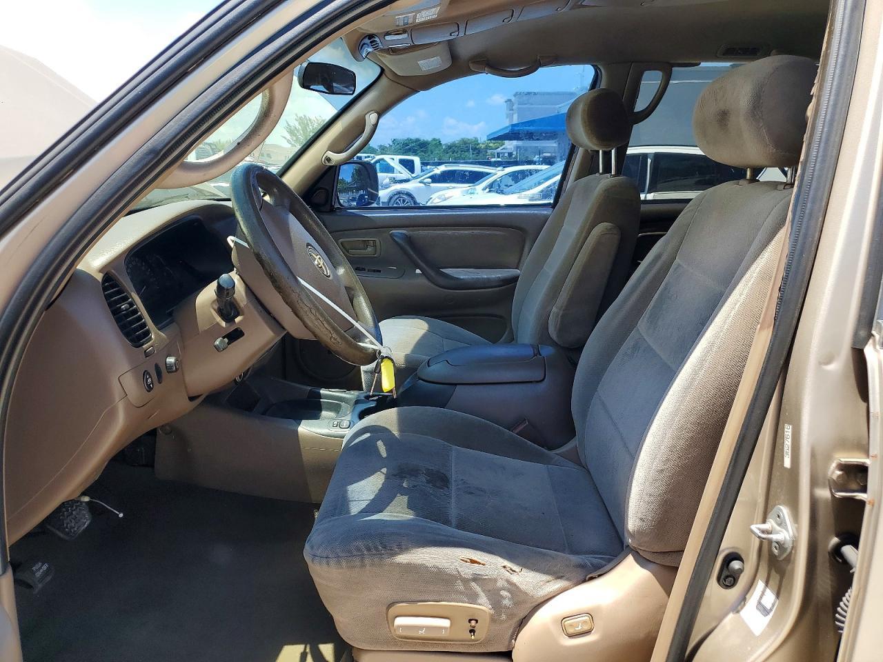 2003 Toyota Sequoia Sr5 - Image 7
