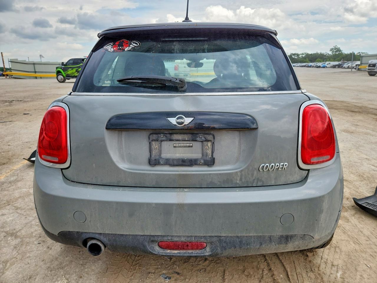 2017 Mini Cooper - Image 6