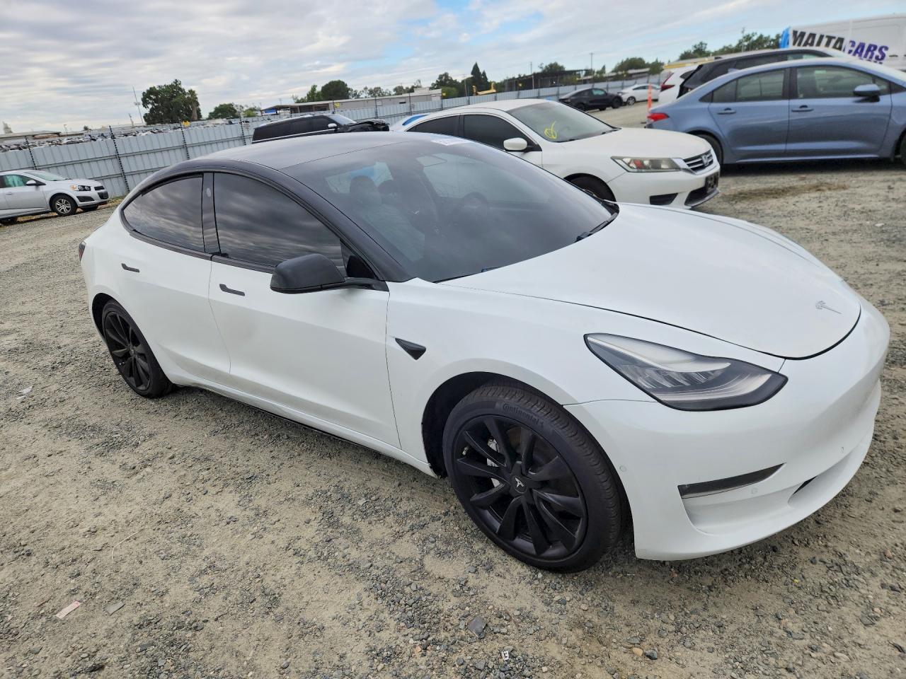2019 Tesla Model 3 - Image 4